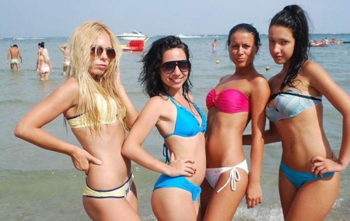 Румынские девушки из социальных сетей (45 фото)