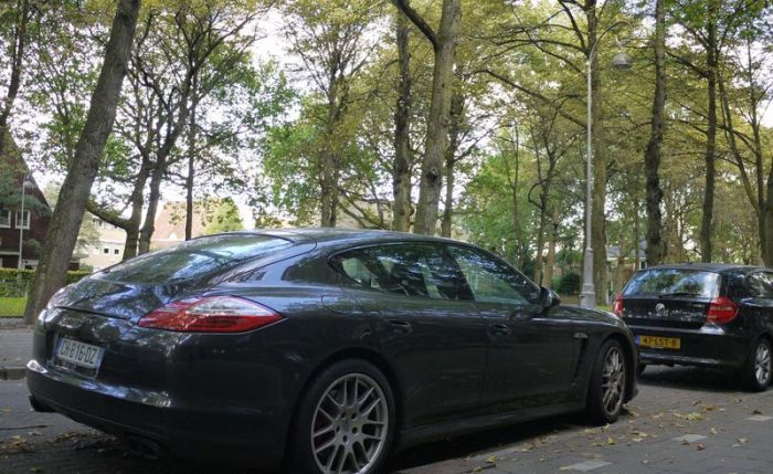     Porsche Panamera  Cayenne