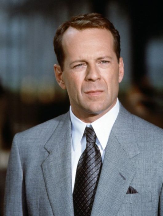   (Bruce Willis)