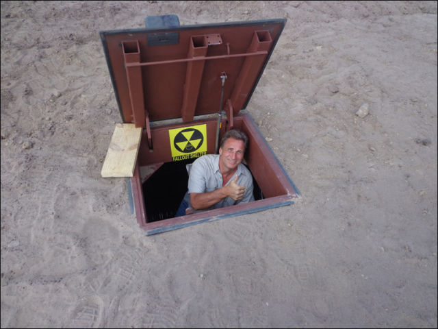 Подземный бункер в случае конца света (44 фото)