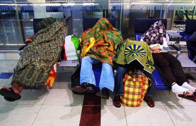Спящие в аэропортах 