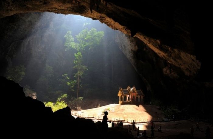  Phraya Nakhon   Kuha Karuhas 