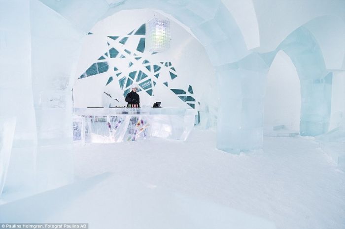 Ледяной отель Юккасъярви на севере Швеции
