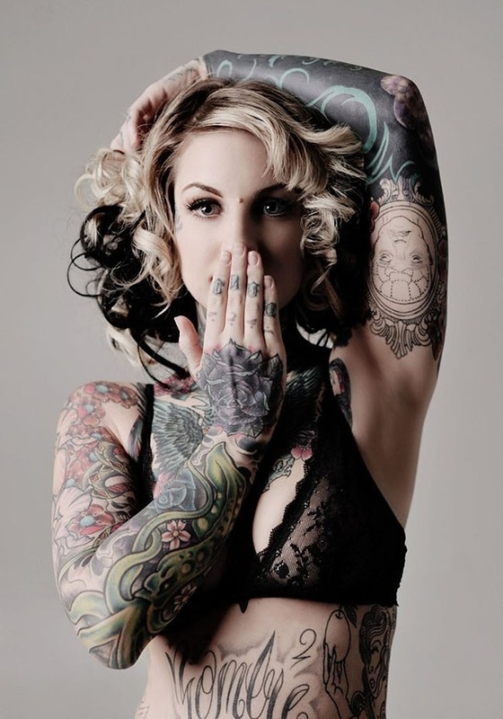 Ваше отношение к татуировкам на женском теле?