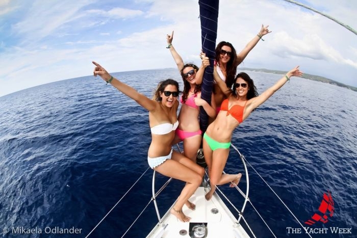 Отличная «Неделя яхт» с шикарными девушками