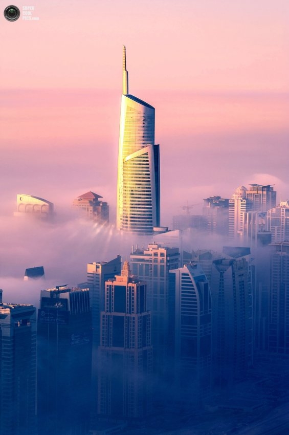 Дубай, утопающий в облаках