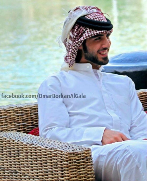 Мужчин департировали из Саудовской Аравии за красоту