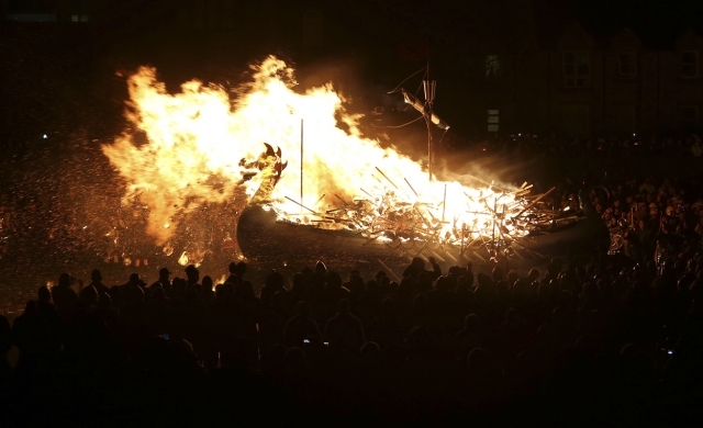       Up Helly Aa (21 )