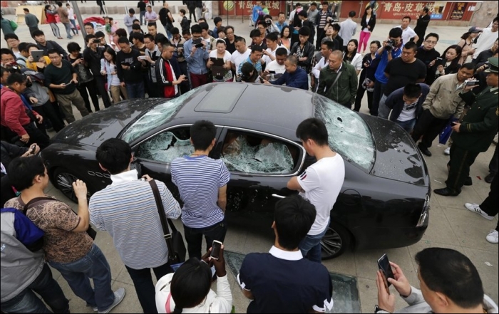 Богатый китаец разбил свой суперкар стоимостью $420 000