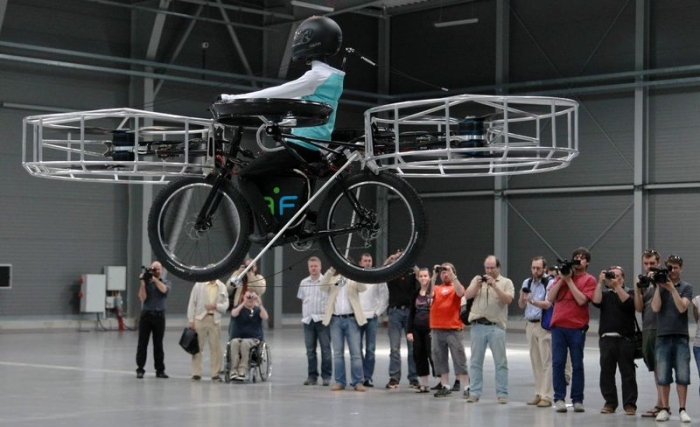 В Чехии изобрели летающий велосипед (13 фото)