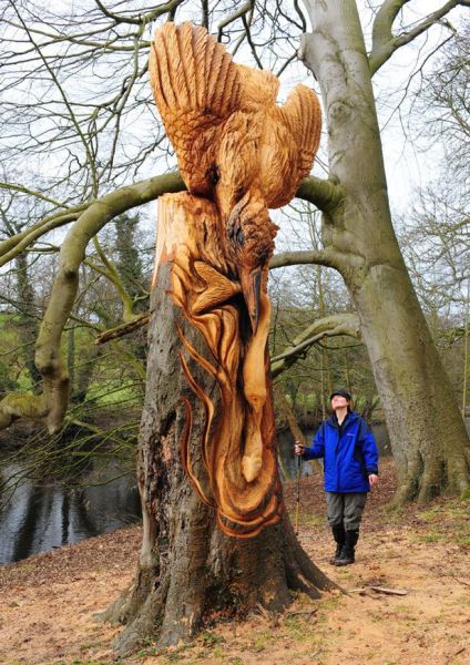 Скульптуры из дерева