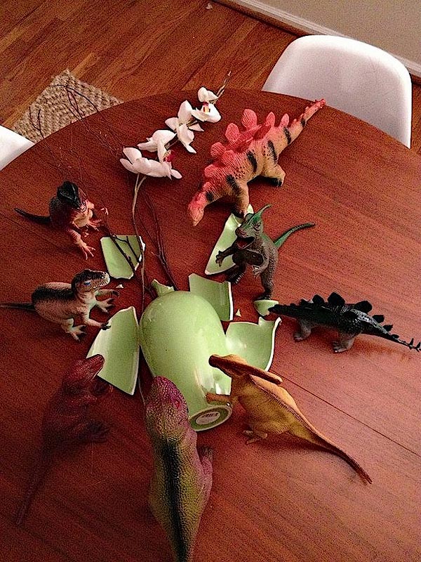    Dinovember