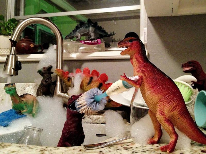    Dinovember