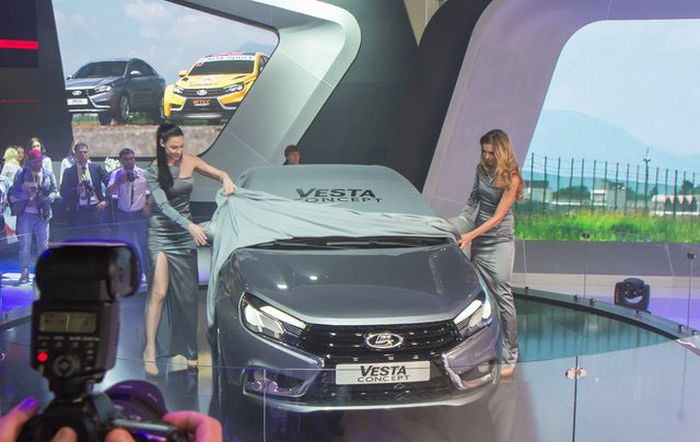 Lada Vesta  Lada Xray