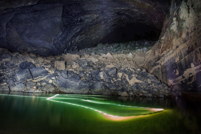 Самая большая пещера в мире