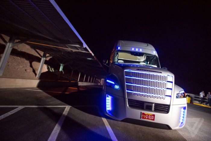 Freightliner -    