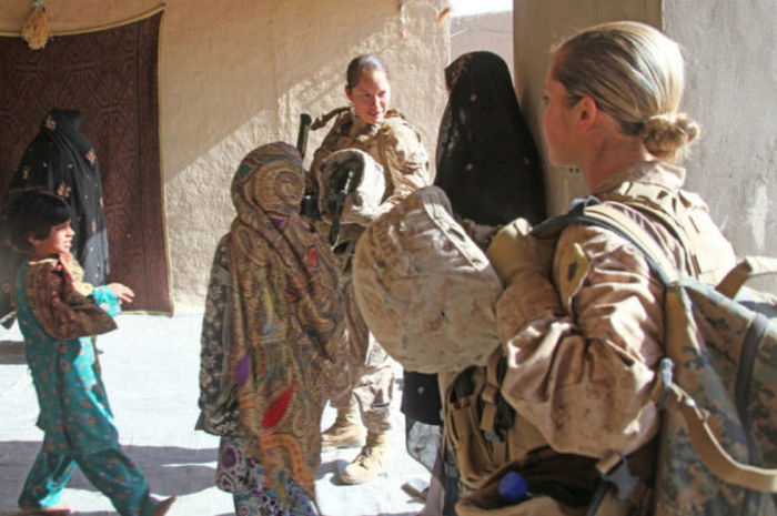 Девушки в Армии (70 фото)