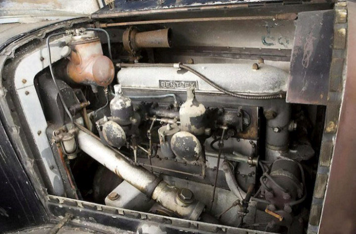 Bentley 1929 года найденный в гараже среди хлама