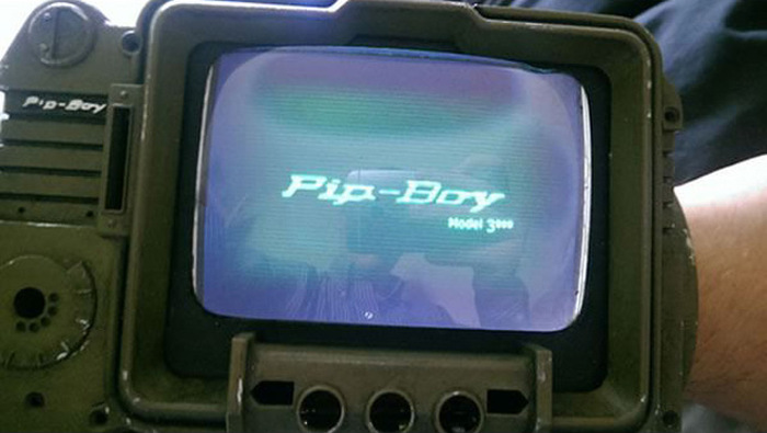 Pip-Boy 3000    Fallout 