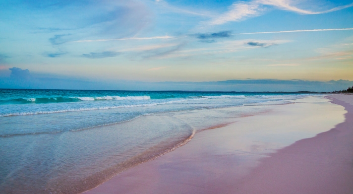 Пляжи с нежно розовым оттенком