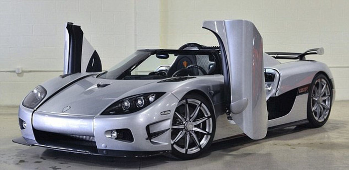     Koenigsegg CCXR Trevita  4,8  