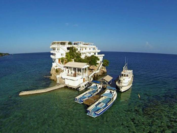 Villa on Dunbar Rock