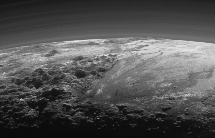Новые фотографии Плутона с зонда New Horizons
