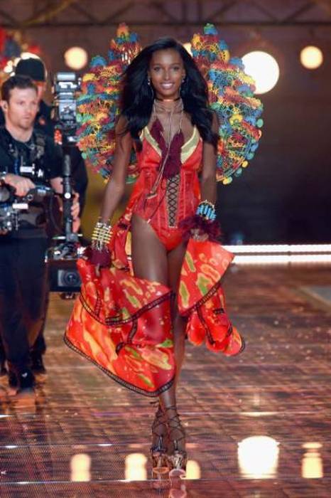 Victorias Secret Fashion Show 2015