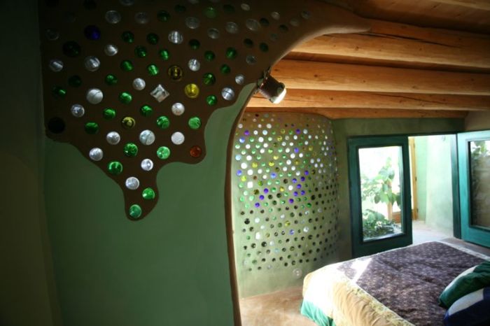  Earthships