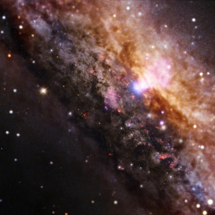 Галактики и чёрные дыры