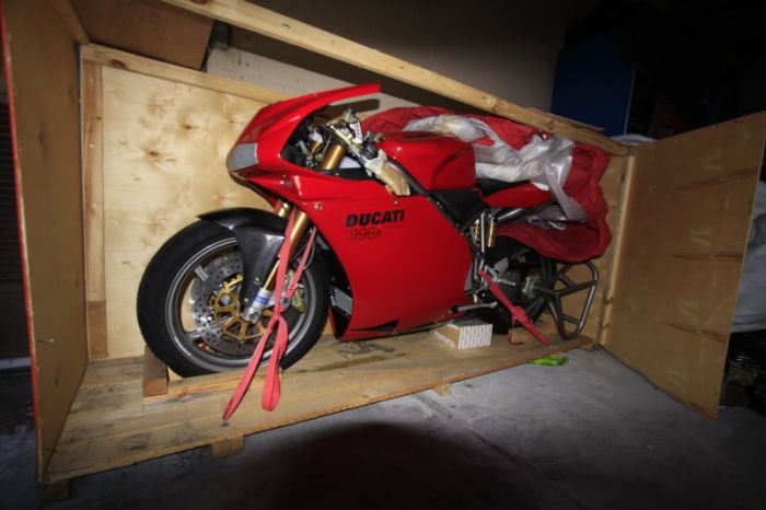 Ducati 996R   10    