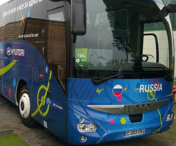 Автобус сборной России по футболу на чемпионате Европы