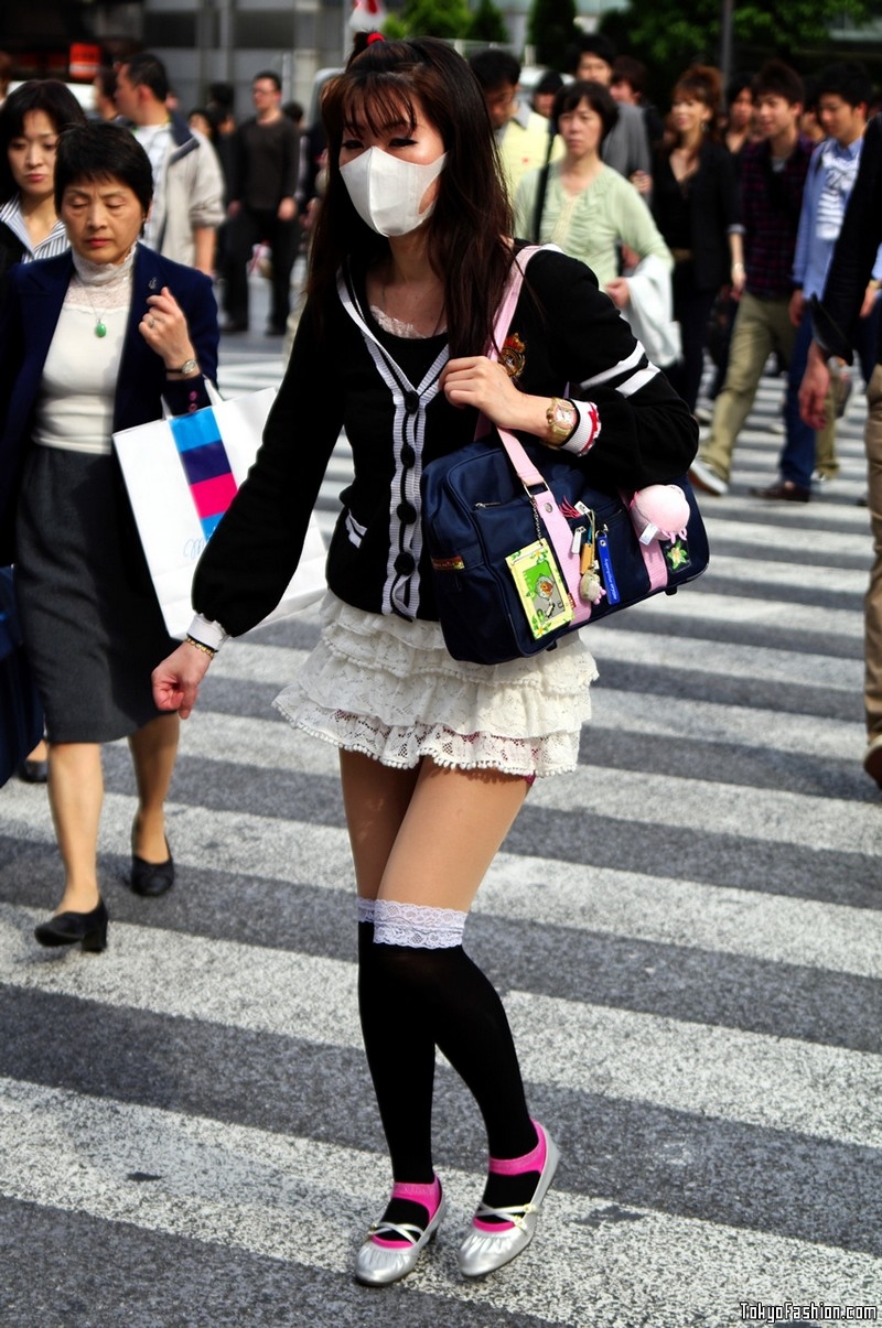 Как называют девушку в японии. Япония Сибуя. Японская девушка. Япония девушки на улице. Обычные японские девушки.