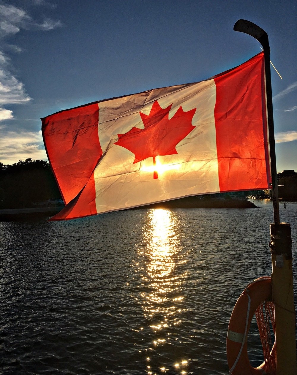 Семерка в канаде. Жизнь в Канаде. Канадский терадин. Время в Канаде. Канада фото желек.
