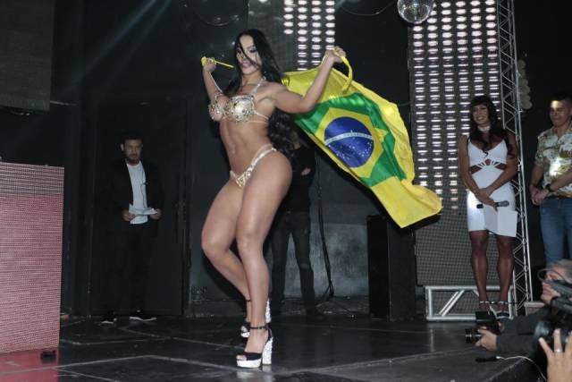      "Miss BumBum 2018"