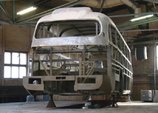 Восстановление старого автобуса Ikarus 55 Lux