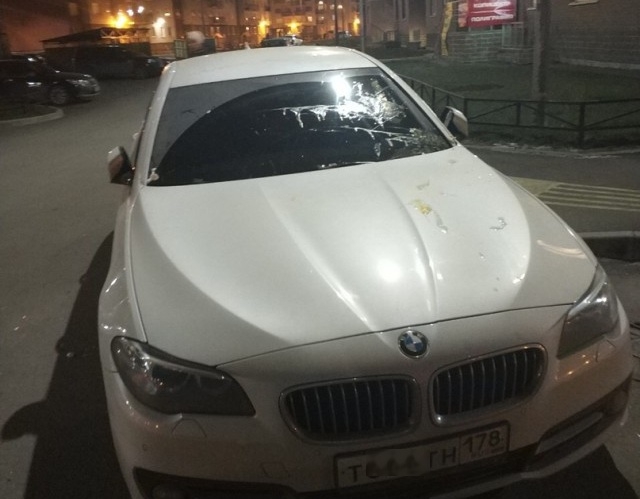 Уровень парковки - царь на BMW