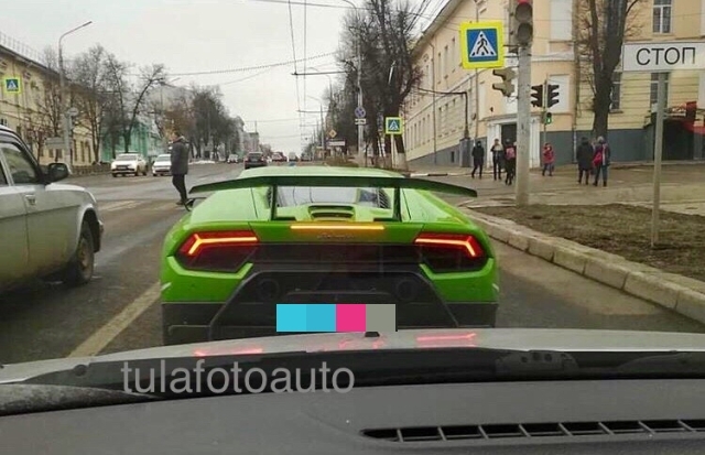     Lamborghini Huracan,   18- 