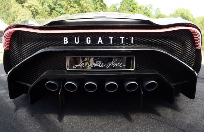     : Bugatti La Voiture Noire   ,7 