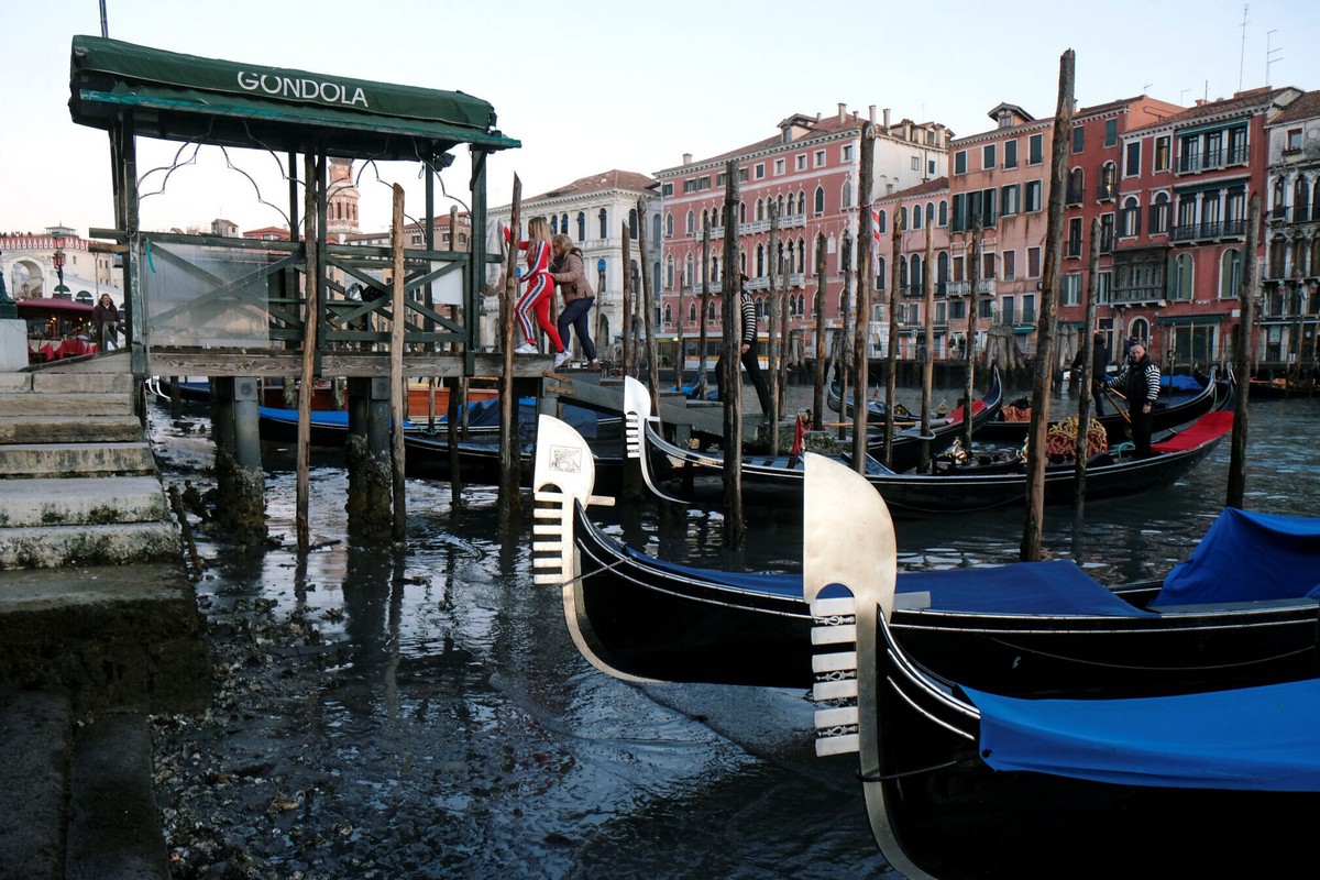 Венеция Италия пересохли каналы