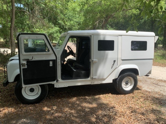   Land Rover Defender 1995 ,   