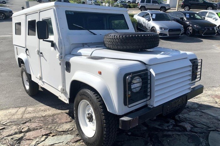   Land Rover Defender 1995 ,   