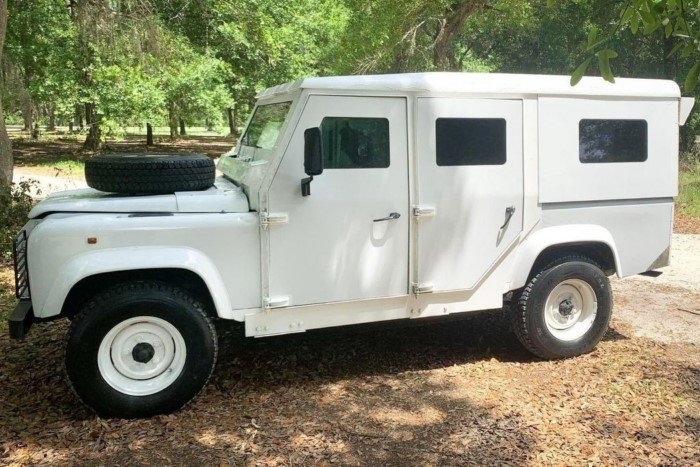   Land Rover Defender 1995 ,   