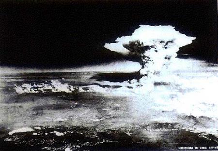 Фотографии из Хиросимы и Нагасаки, снятые на второй день после взрыва