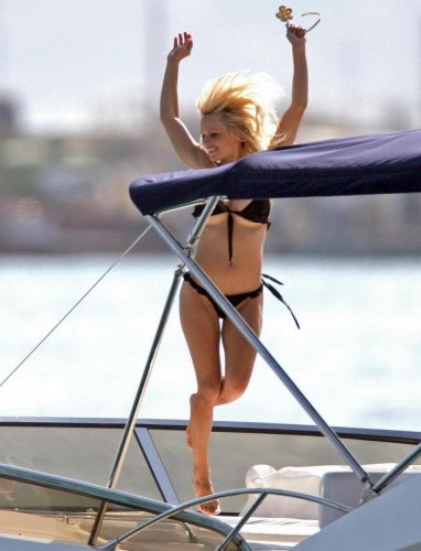 Pamela Anderson (10 фото)