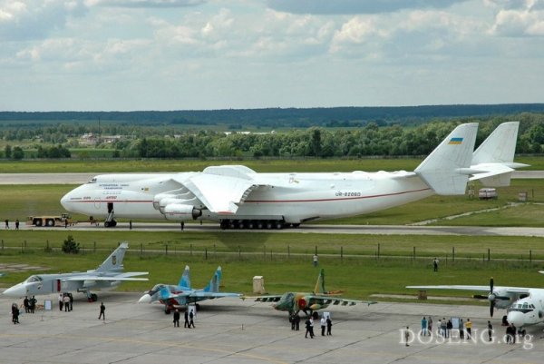 Огромный самбик - Antonov 225